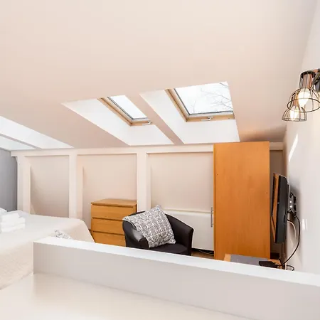 Apartwawel Standard Studio דירה